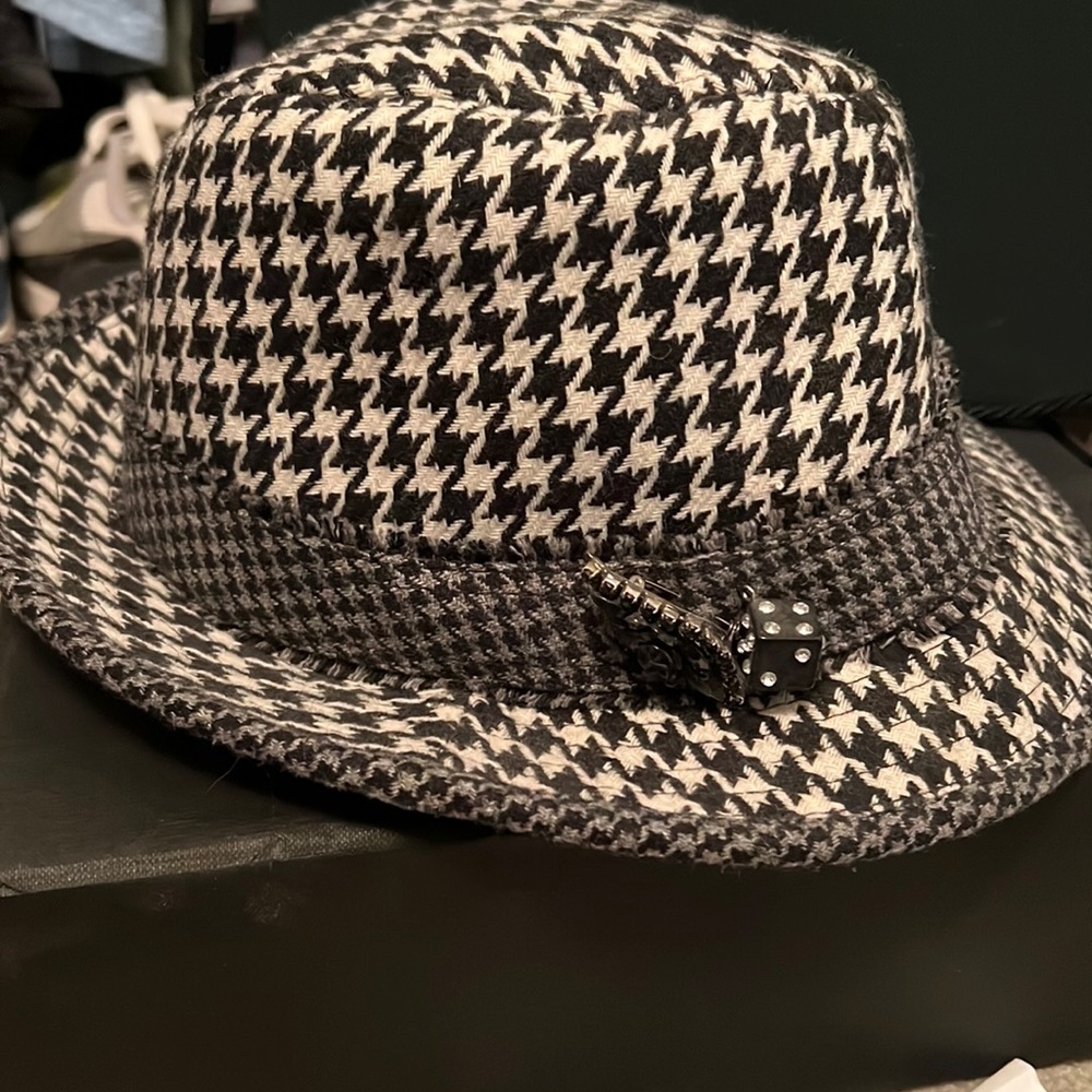 Steve Madden Houndstooth Derby Hat